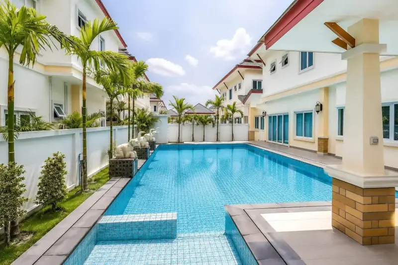 5 Bedroom House for Rent in Na Jomtien
