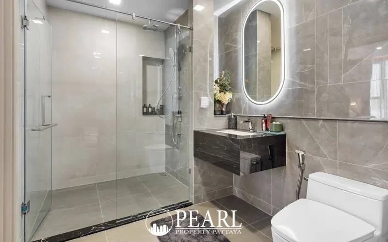 2 Bedroom Condo for Sale at Aquarous Jomtien Pattaya – Condo for Sale in Pattaya