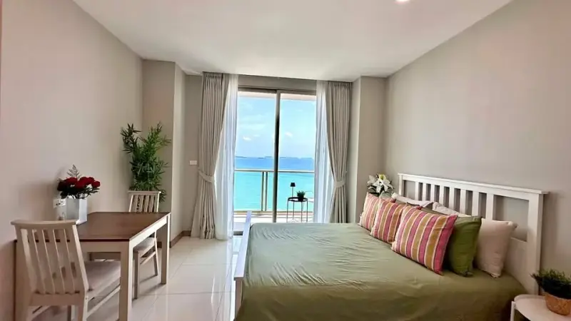 Studio Condo for Sale at The Riviera Jomtien – Appartement à vendre à Pattaya
