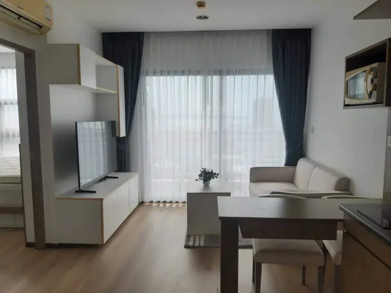 1 Bedroom Condo for Rent at Treetops Condo