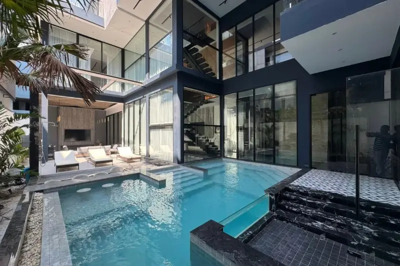 6 Bedroom House for Sale in Bang Lamung – Villa/House for Sale in Pattaya