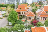 3 Bedroom Villa for Sale in Bang Lamung exterior view with lush garden