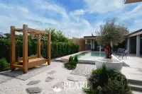 5 Bedroom House for Sale in Pattaya luxurious bathroom