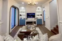 3 Bedroom House for Sale at Spring Town Pool Villa Pattaya master bedroom with ensuite