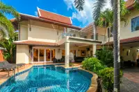 3 Bedroom House for Sale in Chateau Dale exterior front view