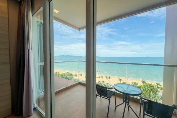 1 Bedroom Condo for Sale at Cetus Beachfront
