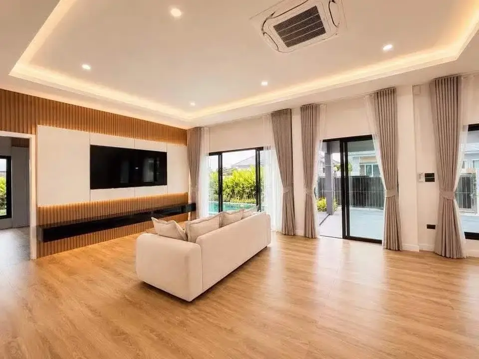 3 Bedroom House for Sale, Pattaya, Thailand — 3-bedroom House — photo 1