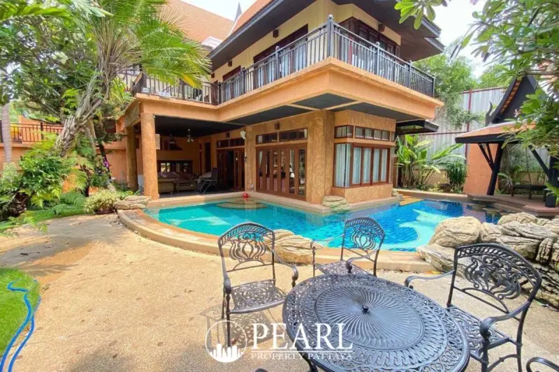 4 Bedroom House for Sale at Dharawadi – Villa/House for Sale in Pattaya
