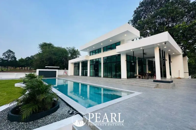 4 Bedroom House for Sale at Phoenix Gold Golf – Villa/House for Sale in Pattaya