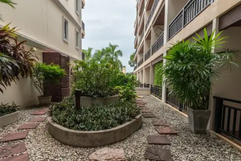 Jomtien Beach Penthouses — Condo in Pattaya, photo 5 of 7