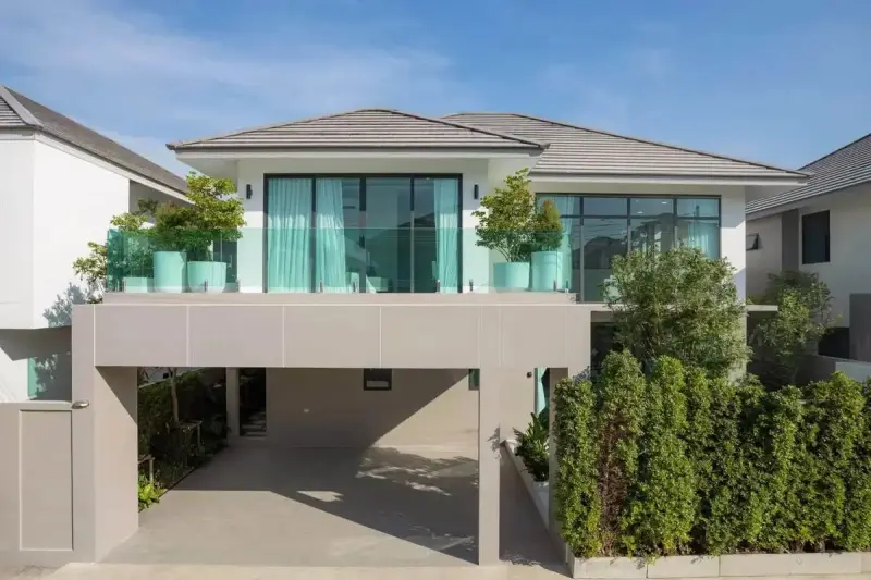 5 Bedroom House for Sale at The Lake Huay Yai – Villa/House for Sale in Pattaya