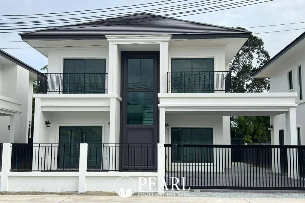 3 Bedroom House for Sale in Serene Home exterior view