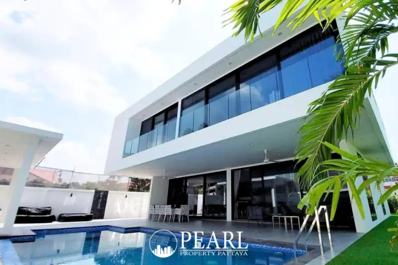 7 Bedroom House for Sale in Bang Lamung – Villa/House for Sale in Pattaya