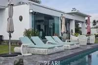 5 Bedroom House for Sale in East Pattaya master bedroom