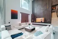 5 Bedroom House for Sale in Opal Village modern kitchen with island