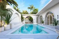 4 Bedroom House for Sale in Pattaya modern kitchen
