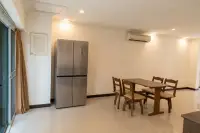 3 Bedroom House for Sale in Pratumnak Hill, Pattaya, Thailand — 3-bedroom House — photo 2