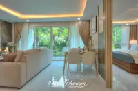 2 Bedroom Condo for Sale at Dusit Grand Park 2 master bedroom with ensuite