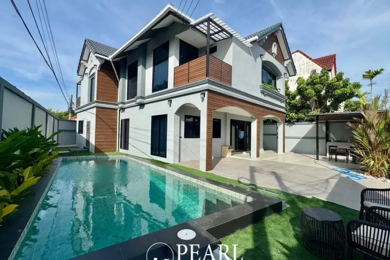 5 Bedroom House for Sale at Country Club Villa – Villa/House for Sale in Pattaya