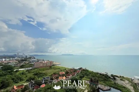 2 Bedroom Condo for Sale in Riviera Monaco master bedroom with king-size bed