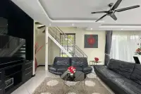 5 Bedroom House for Sale in Palm Oasis Villas modern kitchen