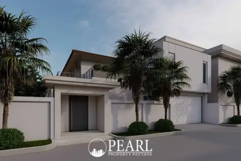 4 Bedroom Villa for Sale in Bang Lamung private swimming pool