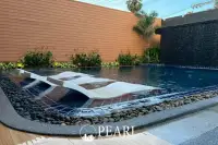 7 Bedroom House for Sale in View Point Village spacious living room