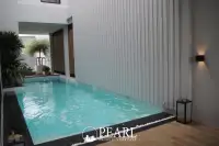 4 Bedroom House for Sale in Tree Villa modern kitchen with island