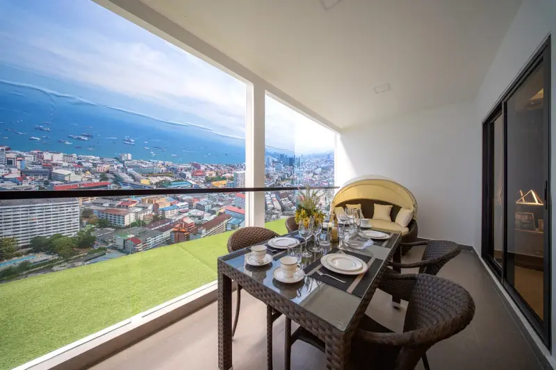 2 Bedroom Condo for Sale at Grand Solaire Noble – Condo for Sale in Pattaya