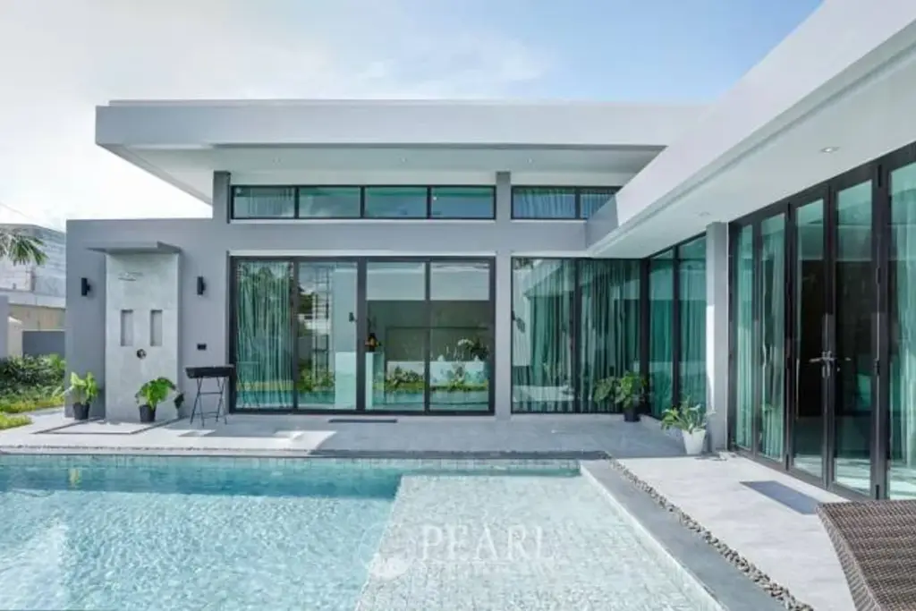 3 Bedroom Villa for Sale in Nong Prue exterior facade