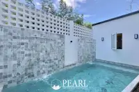 5 Bedroom House for Sale in Jomtien modern kitchen