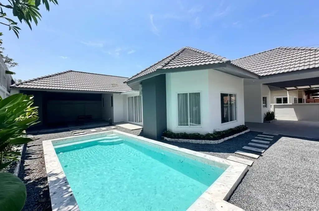 4 Bedroom House for Sale at Srisuk Villa, Pattaya, Thailand — 4-bedroom House — photo 1