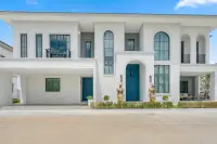 4 Bedroom House for Sale in The Palm Grandio's exterior facade