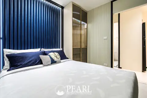 2 Bedroom Condo for Sale in Embassy Life modern bathroom with shower