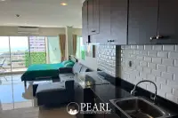 1 Bedroom Condo for Sale in View Talay 7 balcony with ocean view