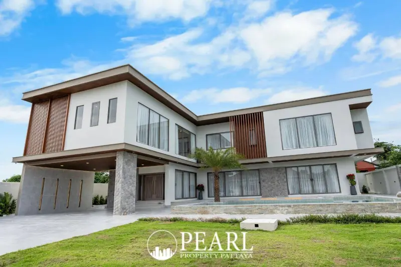 7 Bedroom House for Sale in East Pattaya – Villa/House for Sale in Pattaya