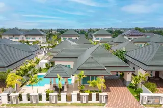 Baan Dusit Pattaya Hill 5 — new development photo 4, Pattaya Thailand