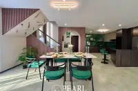 5 Bedroom House for Sale in Country Club Villa modern kitchen