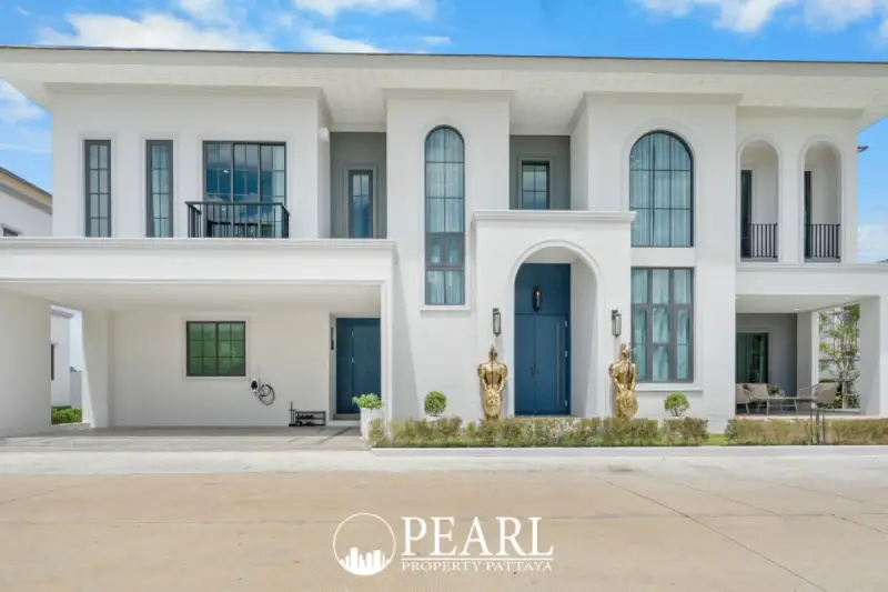 4 Bedroom House for Sale at The Palm Grandio's – Villa/House for Sale in Pattaya