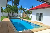 3 Bedroom House for Sale in Paragon Park Village modern kitchen with island