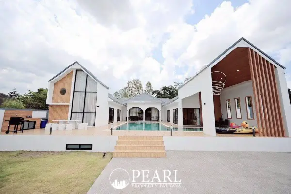 4 Bedroom House for Sale in Huai Yai