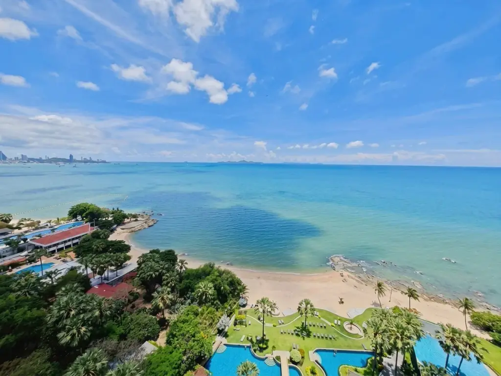 2 Bedroom Condo for Sale at Palm Wongamat, Pattaya, Thailand — 2-bedroom Condo — photo 1