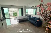 1 Bedroom Condo for Sale in View Talay 7 modern kitchen with appliances