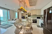 2 Bedroom Condo for Sale in The Riviera Wongamat living room with sea view