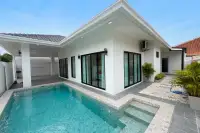3 Bedroom House for Sale in East Pattaya, Pattaya, Thailand — 3-bedroom House — photo 1