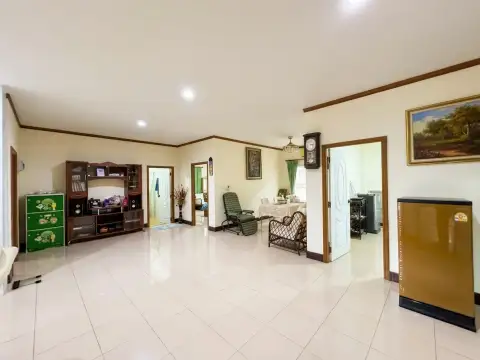3 Bedroom House for Sale in East Pattaya, Pattaya, Thailand — 3-bedroom House — photo 4