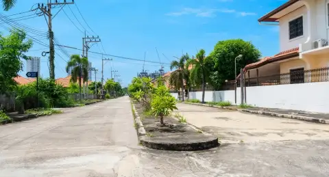 Eakmongkol Village Chaiyapruek 2 — Haus in Pattaya, photo 5 of 7