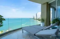 3 Bedroom Condo for Sale in The Cove Pattaya living room with ocean view