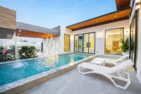 4 Bedroom House for Sale in Central Pattaya modern kitchen with island