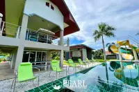 8 Bedroom House for Sale in Umino villa Bang Saray elegant bathroom
